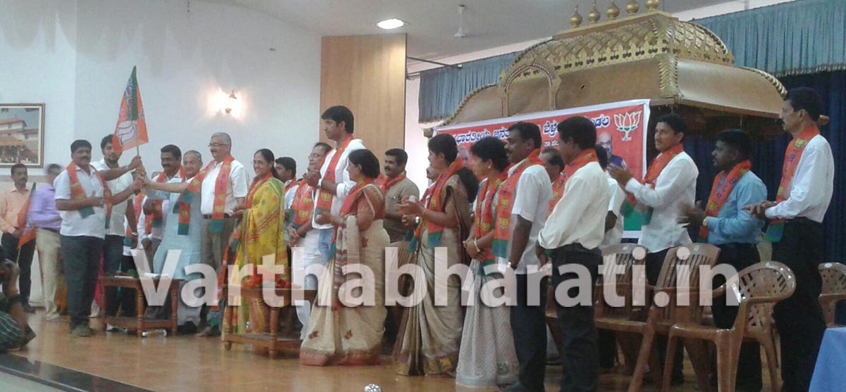 ಬೆಳ್ತಂಗಡಿ: ಕಾಂಗ್ರೆಸ್ ನಿಂದ ಬಂಡಾಯವೆದ್ದಿದ್ದ  ಈಶ್ವರ ಬೈರ  ಬಿ.ಜೆ.ಪಿ. ಸೇರ್ಪಡೆ